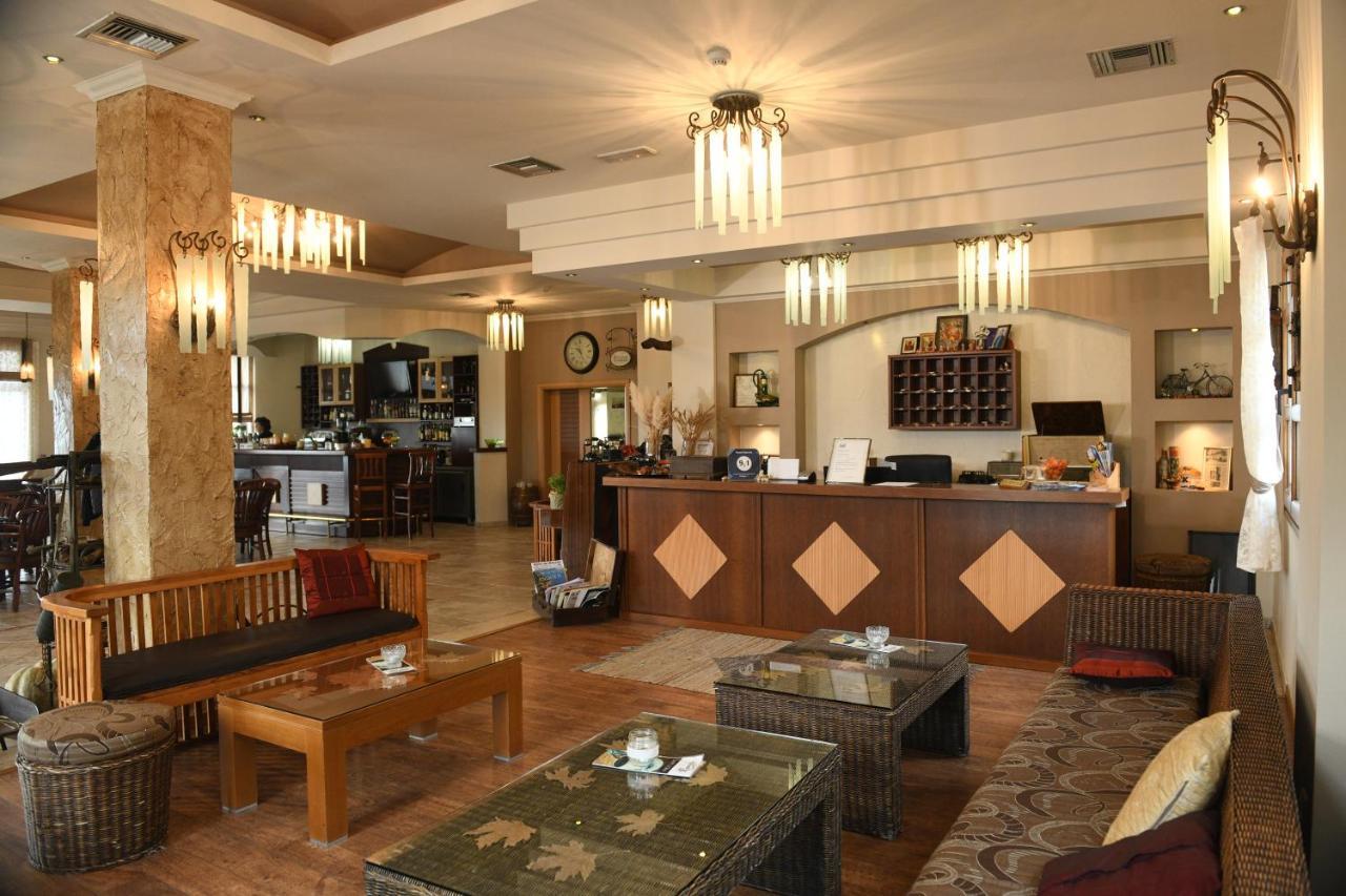 Hotel Epavlis Kato Poroia Exterior photo